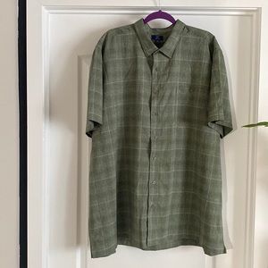 3XL Men’s button front shirt by George.  Green with green plaid print.